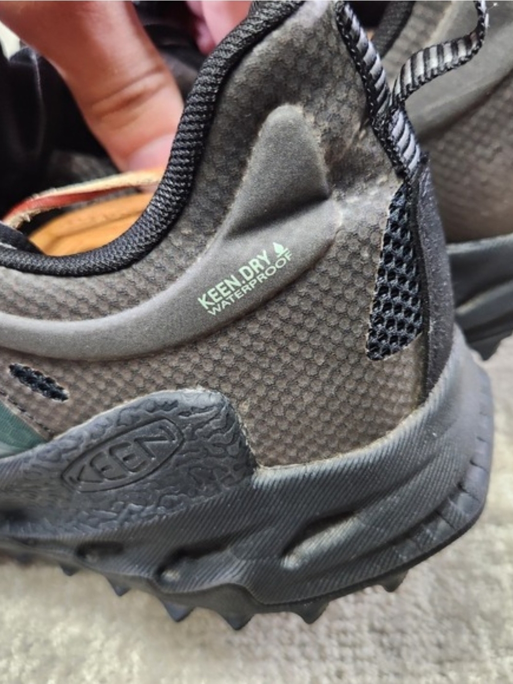 Keen Men's Zionic Waterproof Hiking Shoes Dark Forest/Black - Picture 3 of 7